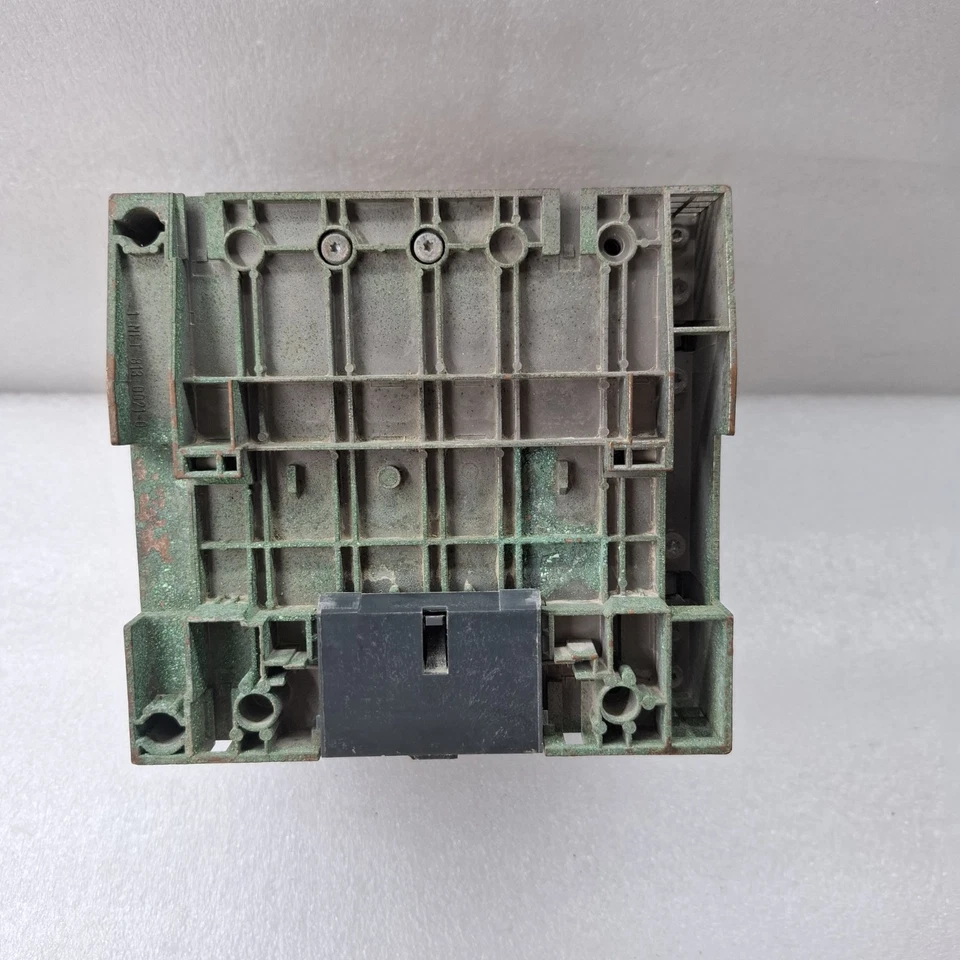 SIEMENS SIMATIC S5-95U 6ES5 095-8MA03 CPU 6ES50958MA03 SIMATIC S5 95U (USED)